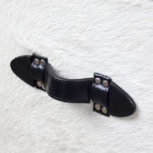 Load image into Gallery viewer, Vintage Streamer Trunk Coffee Table in Hair-on with Glass Top