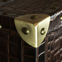 Load image into Gallery viewer, Heritage Trunk Bar - Vintage Brown