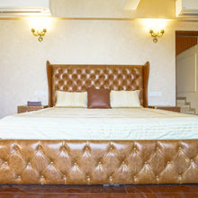 Load image into Gallery viewer, Chesterfield Wing Back Bed