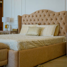Load image into Gallery viewer, Heritage Wing Back Bed