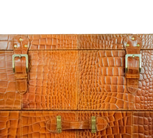 Load image into Gallery viewer, Heritage Trunk Bar Cart - Tan