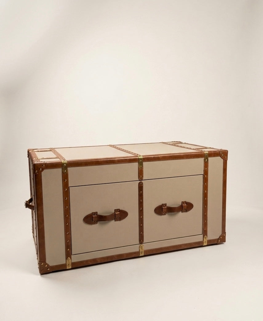 Coventry trunk table