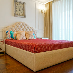 Petite Chesterfield Bed
