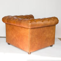 Gentleman's Club Single Seater Chesterfield Sofa
