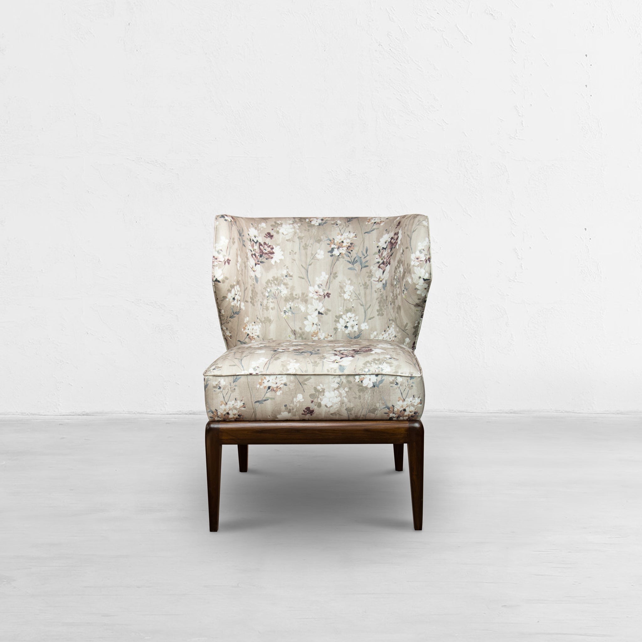 Angelonia Lounge Chair