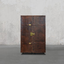 Load image into Gallery viewer, Heritage Trunk Bar Cart - Vintage Brown Tan
