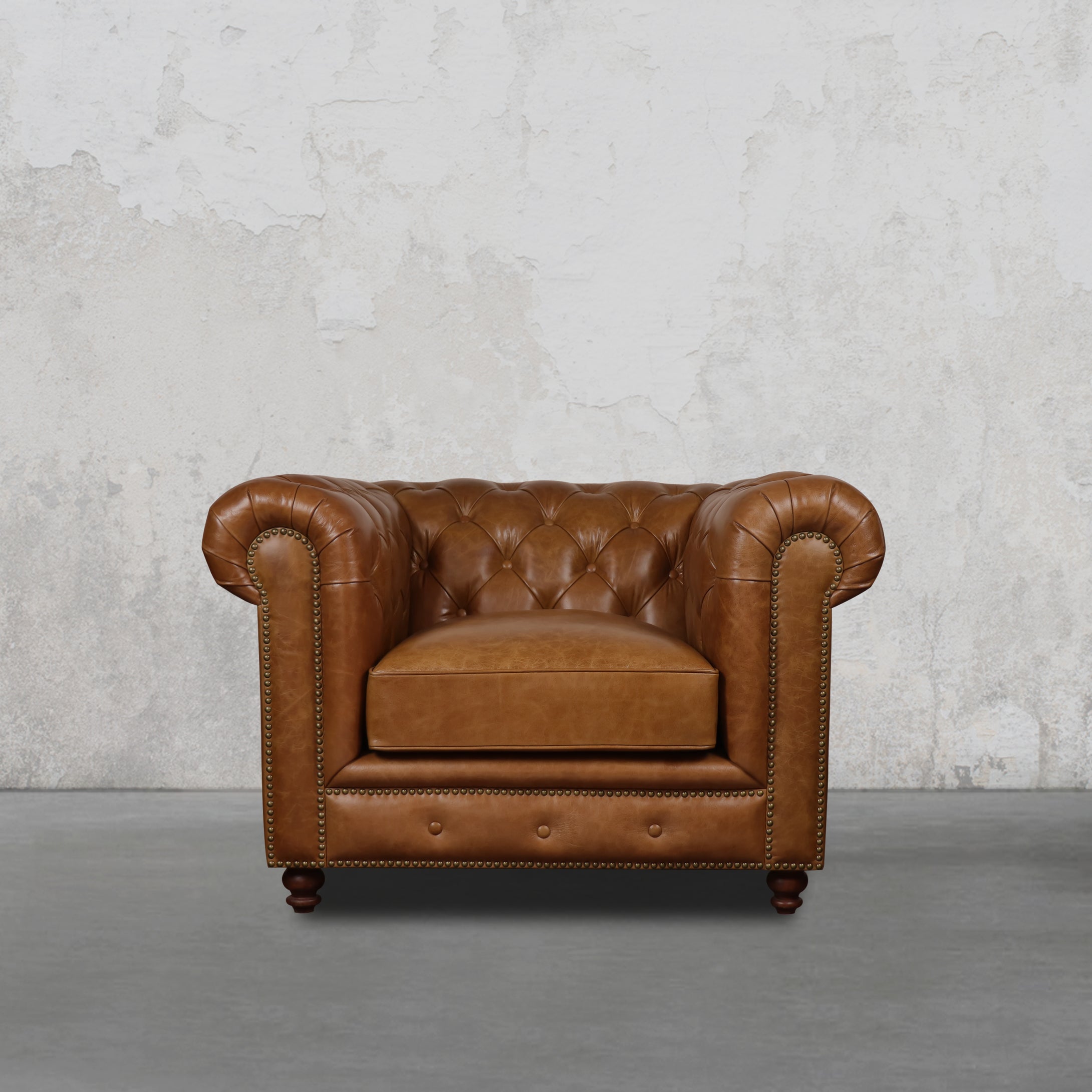 Gentleman's Club Single Seater Chesterfield Sofa